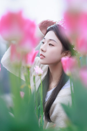 欧美精品日韩二区三区石榴